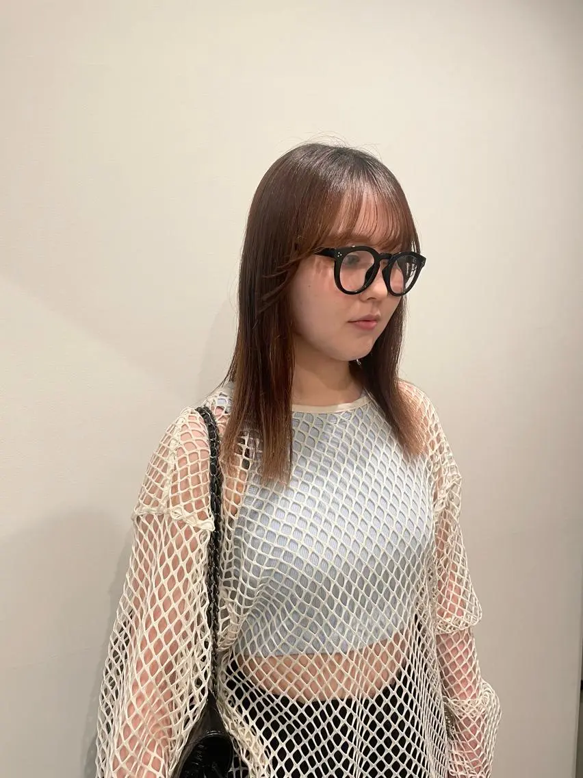 セミロング カラー ブリーチ 髪質改善 渋谷 留菜のヘアスタイル