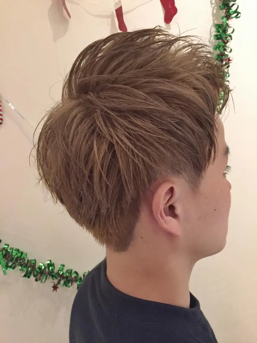 ショート カラー メンズ アッシュ ベージュカラー ダブルカラー ◇おの あすか◇のヘアスタイル
