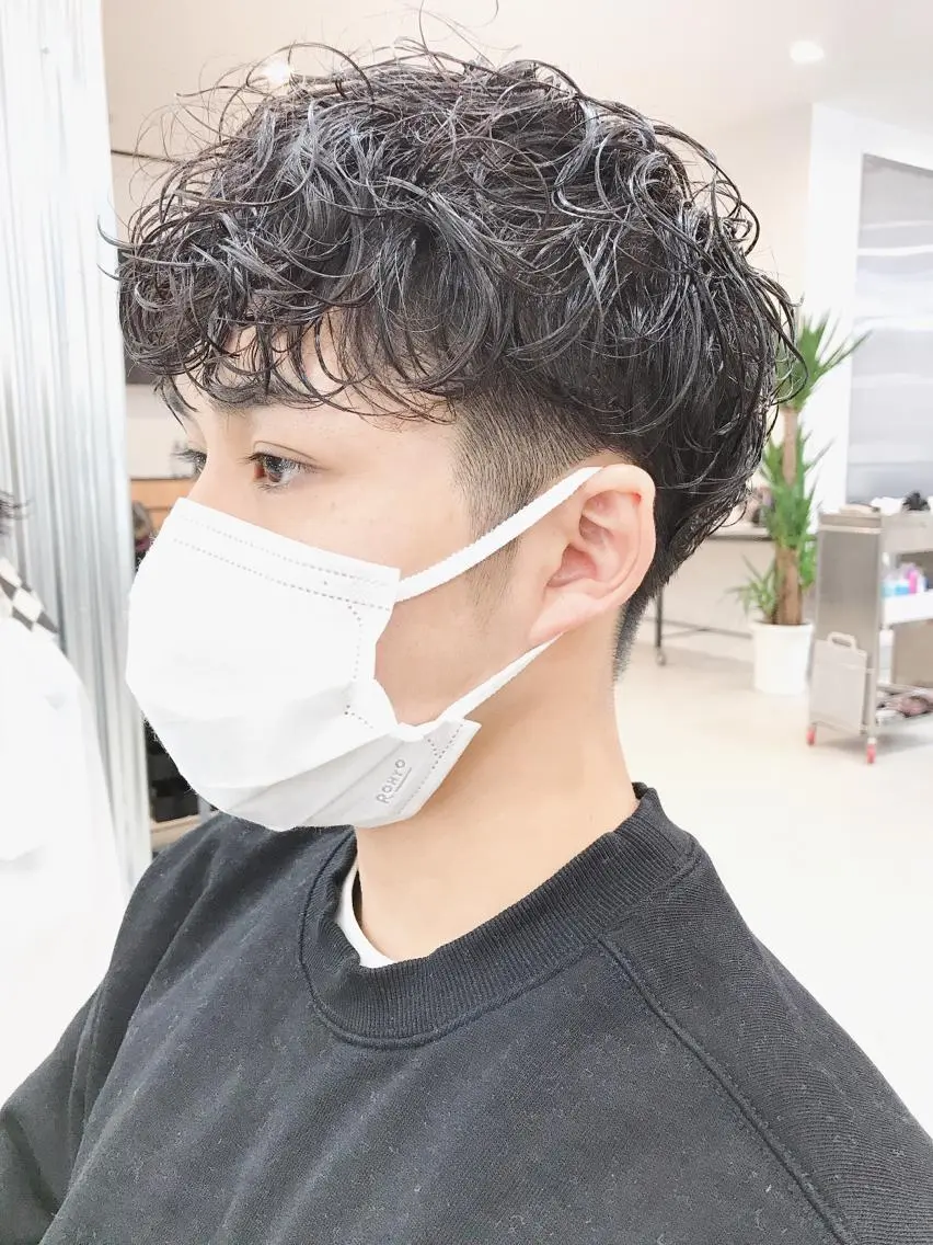 ショート パーマ メンズ カット メンズパーマ タカキリョウのヘアスタイル