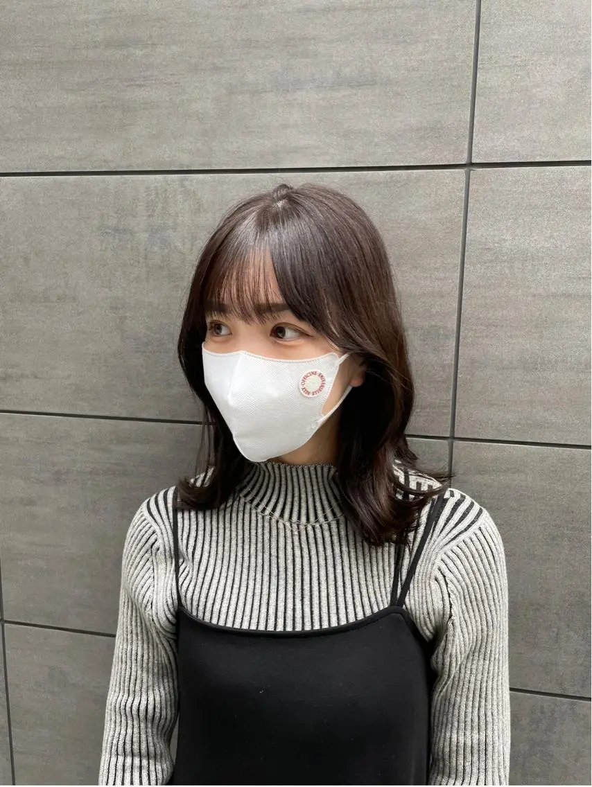 ミディアム カラー くびれヘア 韓国風ヘア 外ハネヘア Hana❁⃘*.゚ Jr.stylistのヘアスタイル