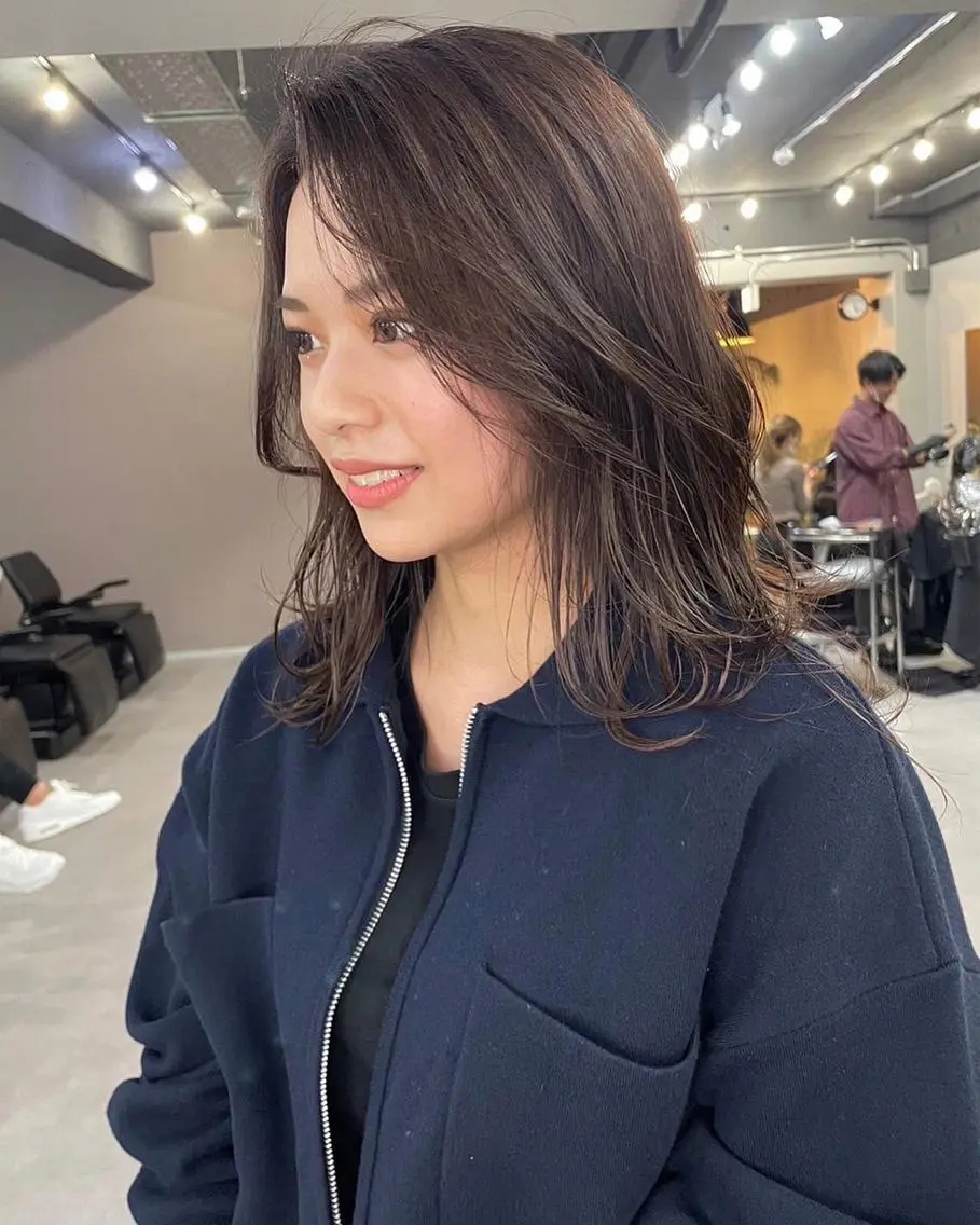 セミロング カット ヘアカラー トリートメント 倉辻 香奈子のヘアスタイル