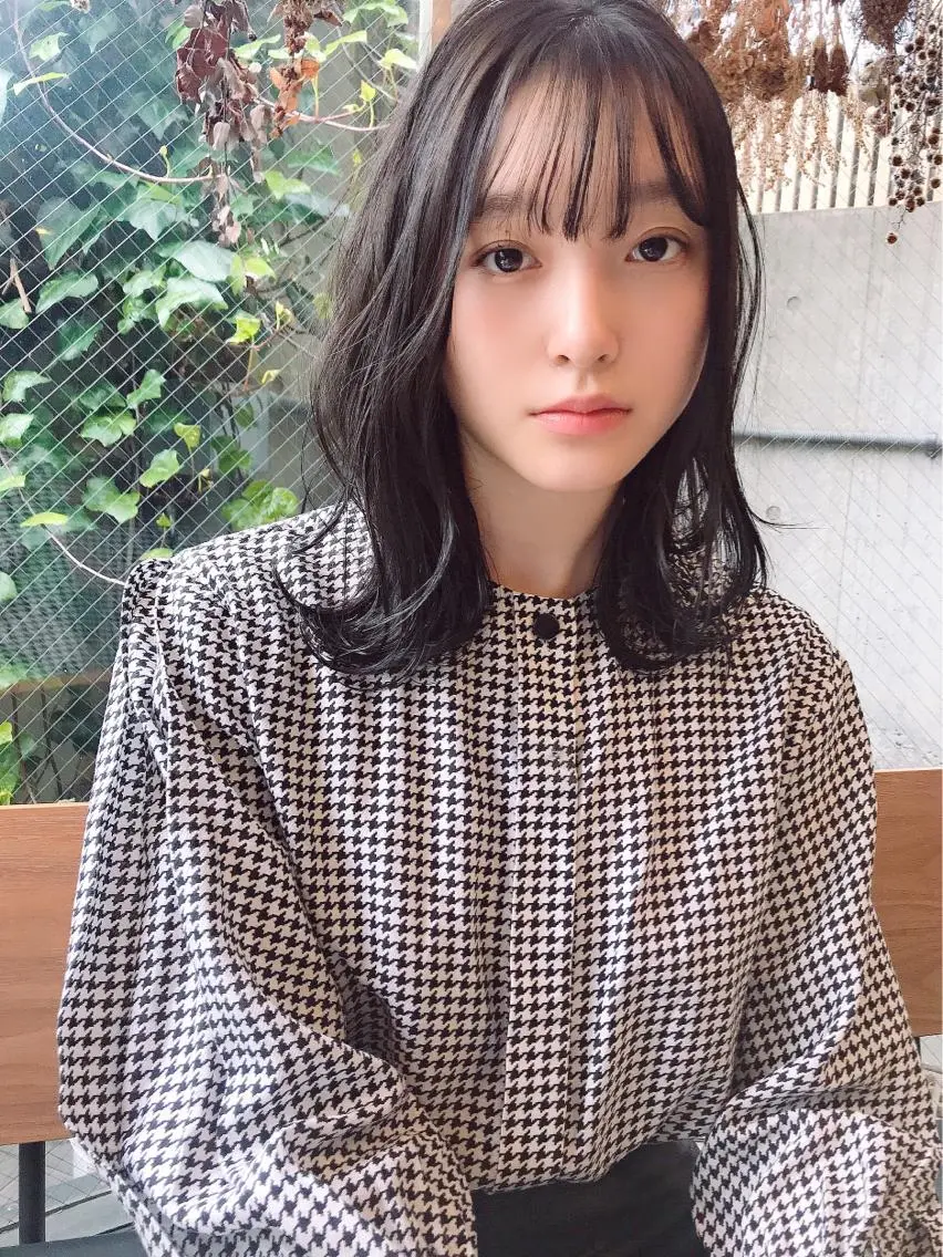 ミディアム シンプル+αな デザインを 松崎陸のヘアスタイル