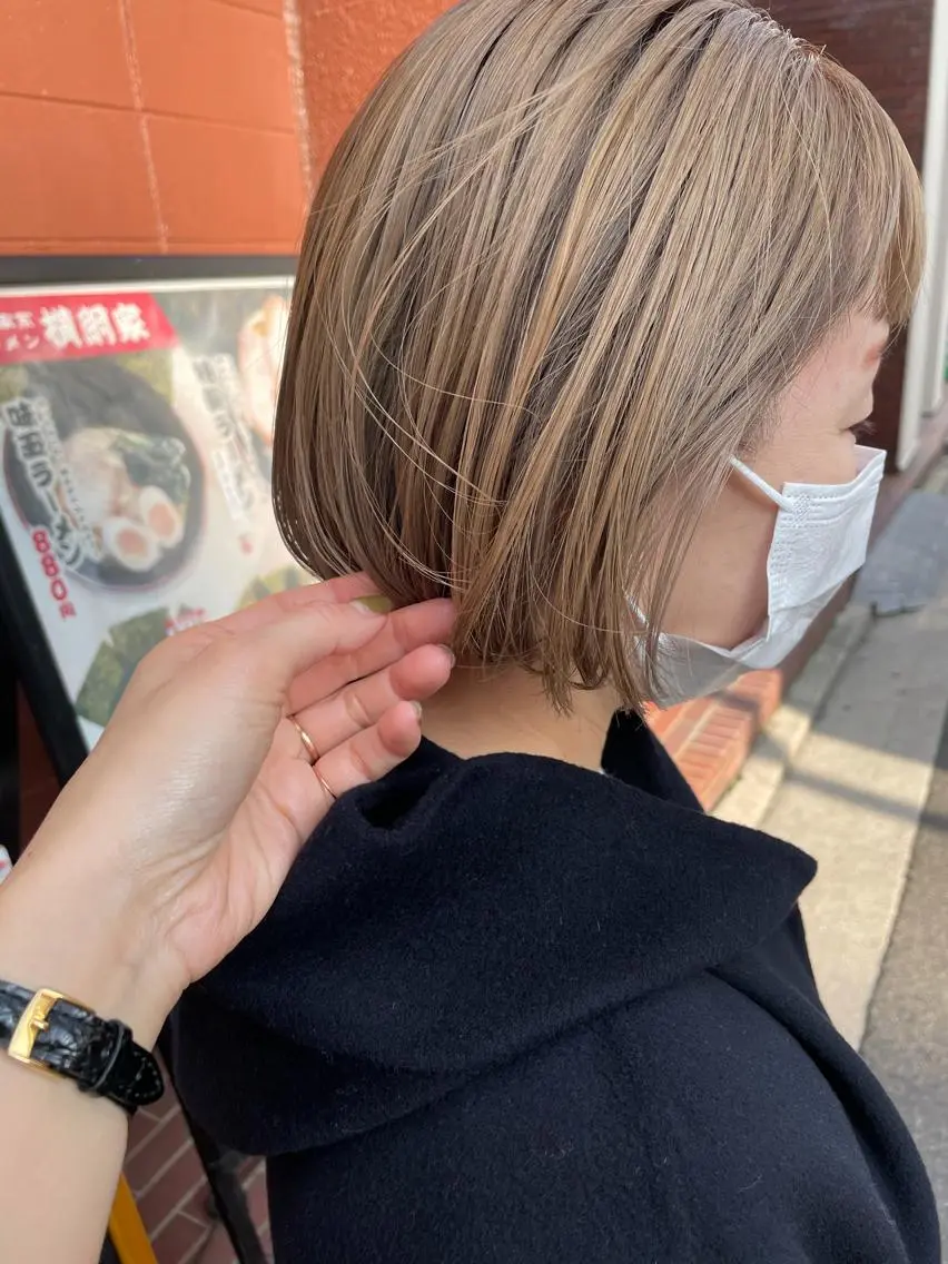 ミディアム カット ヘアカラー トリートメント ayane⭐️ボブ・ ショート・パーマのヘアスタイル