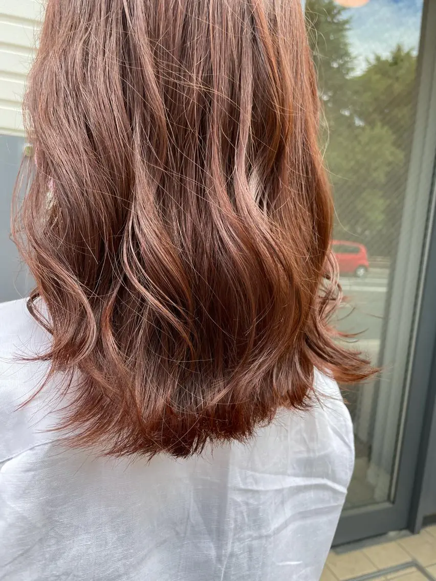 ミディアム オレンジブラウン 中村 彩音のヘアスタイル