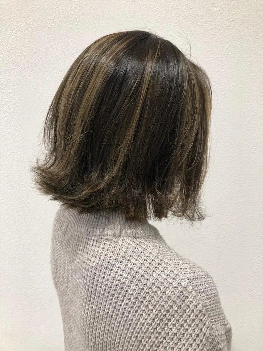 ミディアム ハイライト 岸 保奈美のヘアスタイル