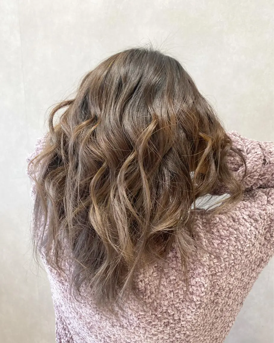 ミディアム カラー 【髪質改善 艶髪】 布川 莉穂のヘアスタイル
