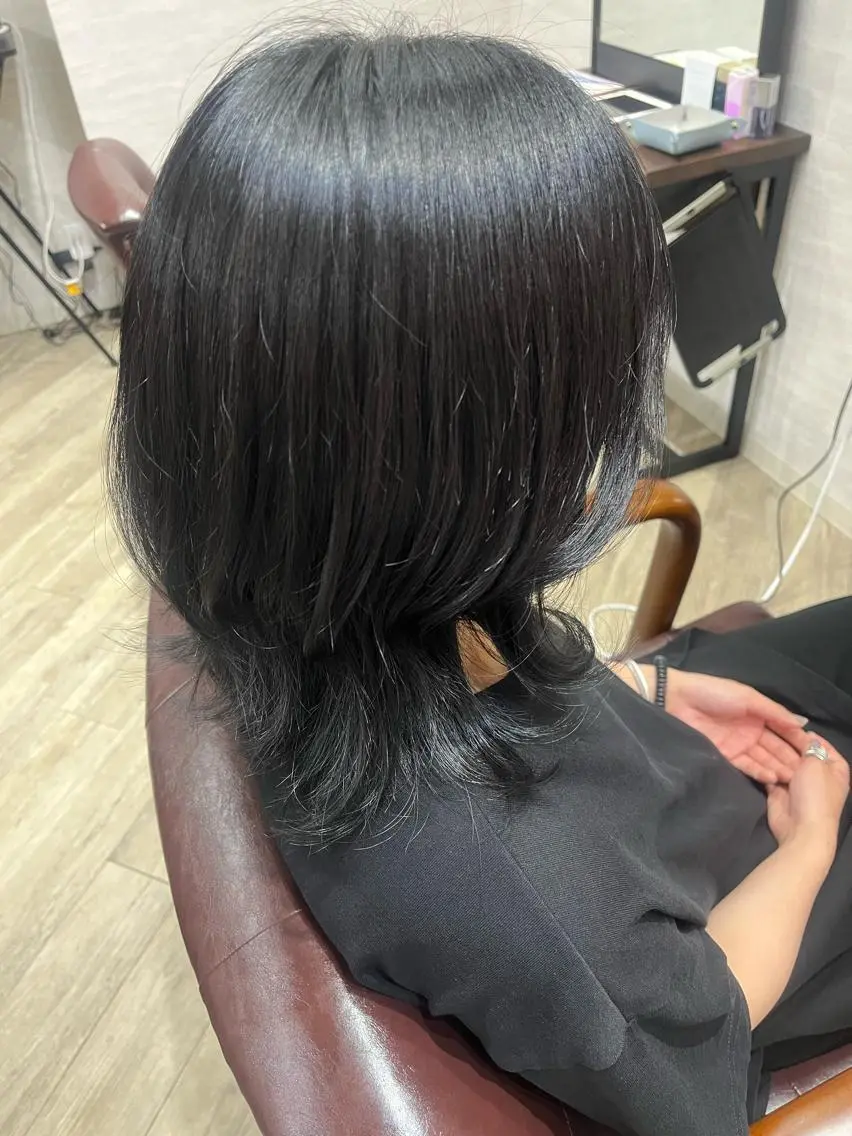 ミディアム カット ヘアカラー トリートメント 🫧ぷる艶カラー🫧 Yuubi🦩のヘアスタイル