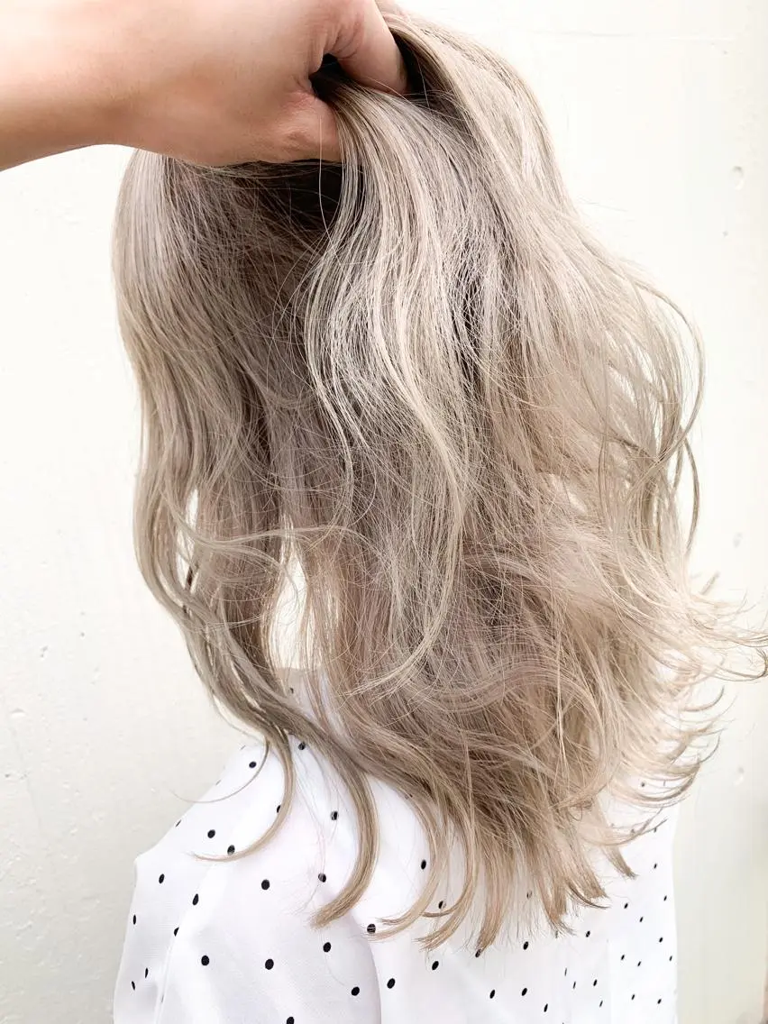 ロング カット ヘアカラー トリートメント 🍀ケアブリーチ カラー🍀坂井のヘアスタイル