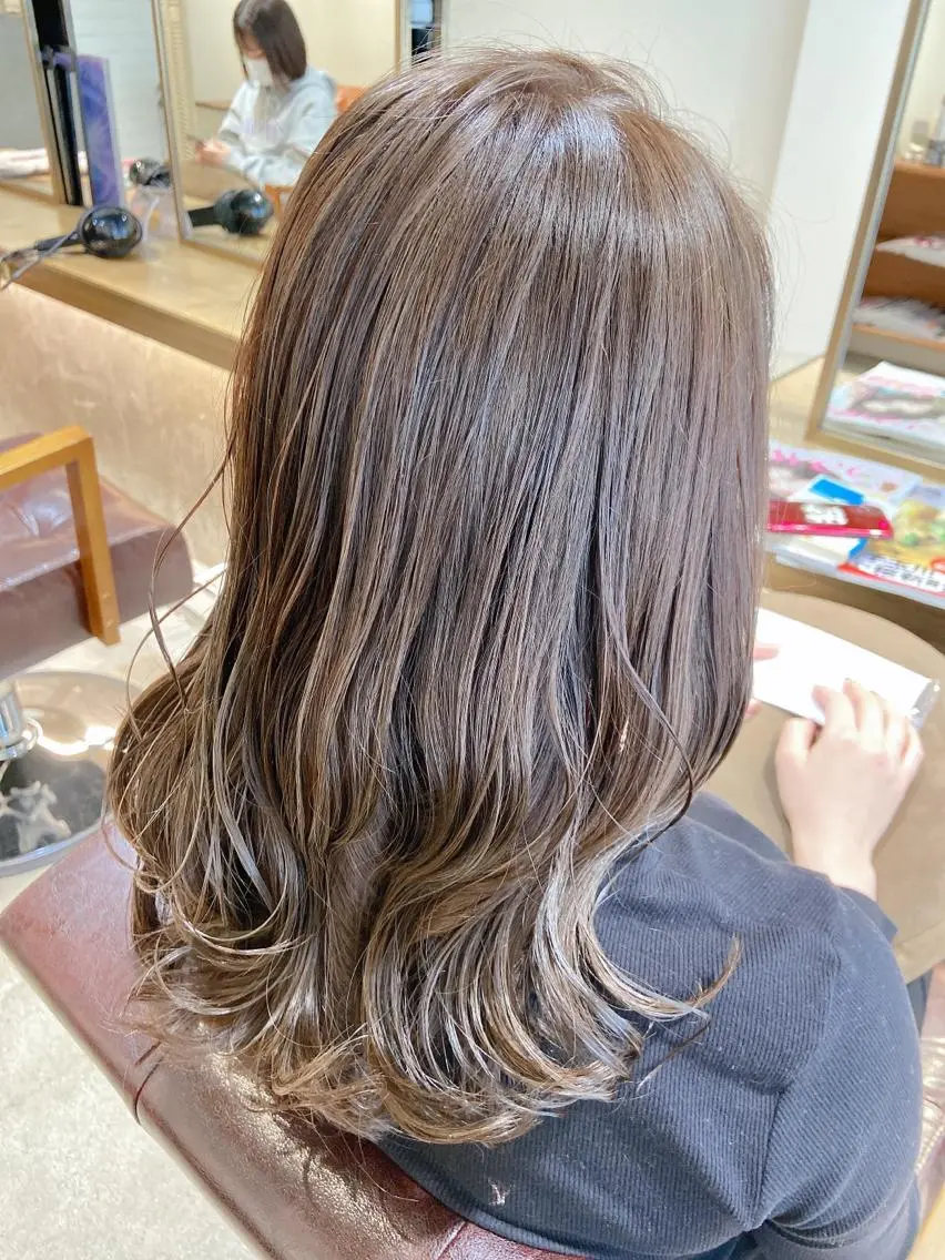 ロング カラー ヘアアレンジ グラデーションカラー ハイライトカラー ハイライト ヘアカラー トリートメント ヘアセット レイヤー×ヘッドスパ *保田遥*のヘアスタイル