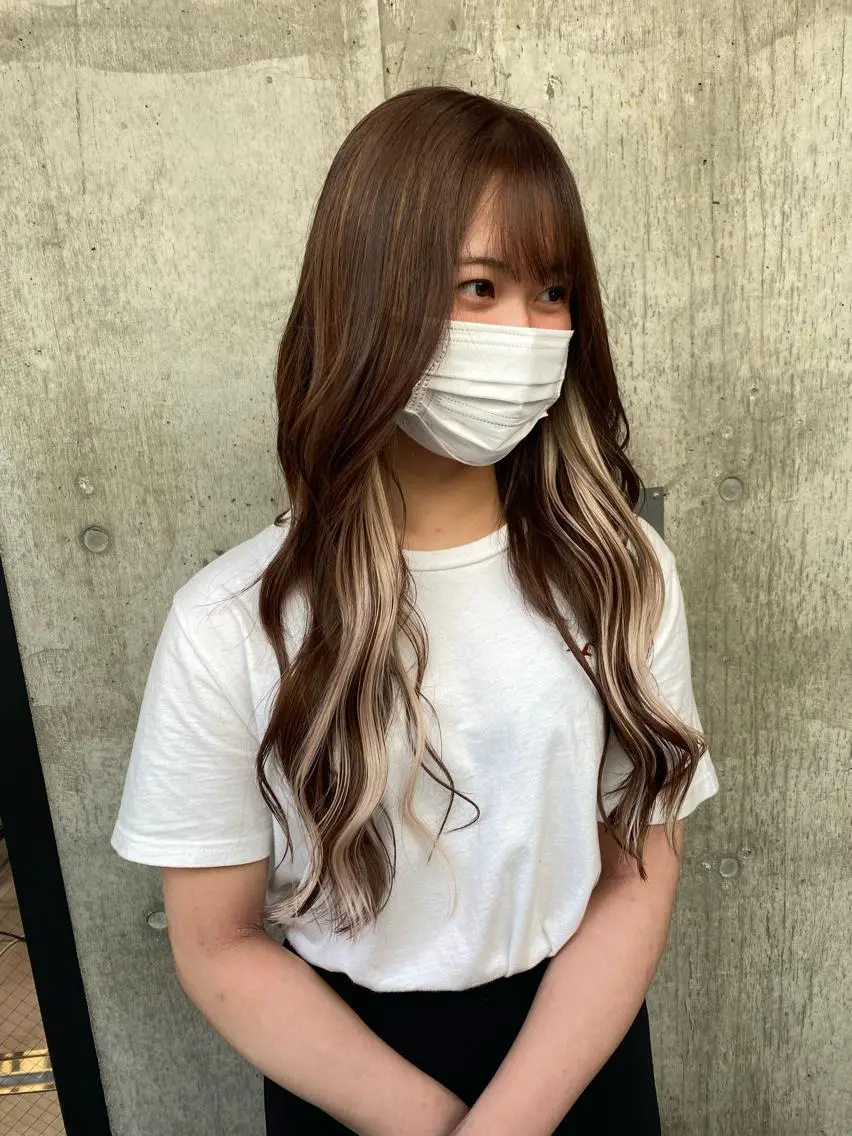 ロング エクステ ハイライト レイヤーカット ロング 🌈透明感カラー ✨松田龍也🌈のヘアスタイル