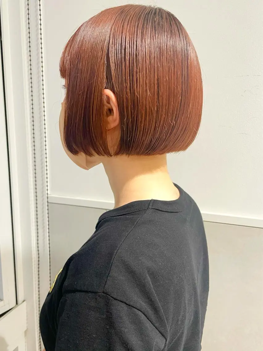 ショート カラー オレンジ ボブ カット ヘアカラー トリートメント 齋藤 咲のヘアスタイル