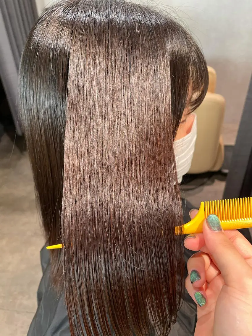 セミロング カラー 髪質改善 トリートメント ヘアカラー トリートメント ナチュラル透明感🌱 小山美樹子のヘアスタイル