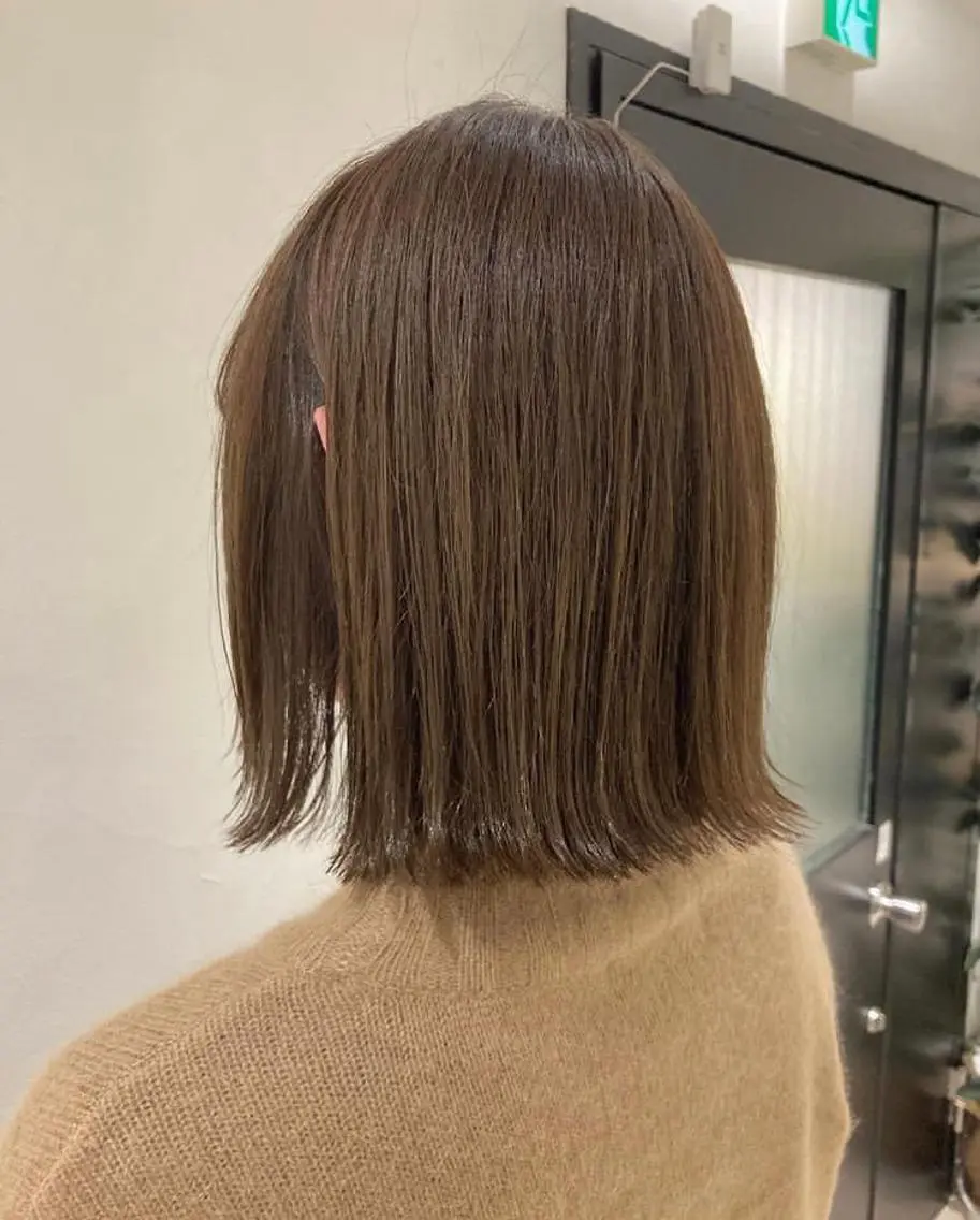 ショート カラー ヘアアレンジ 切りっぱなしボブ ボブ 外ハネヘア エグチ アキラのヘアスタイル
