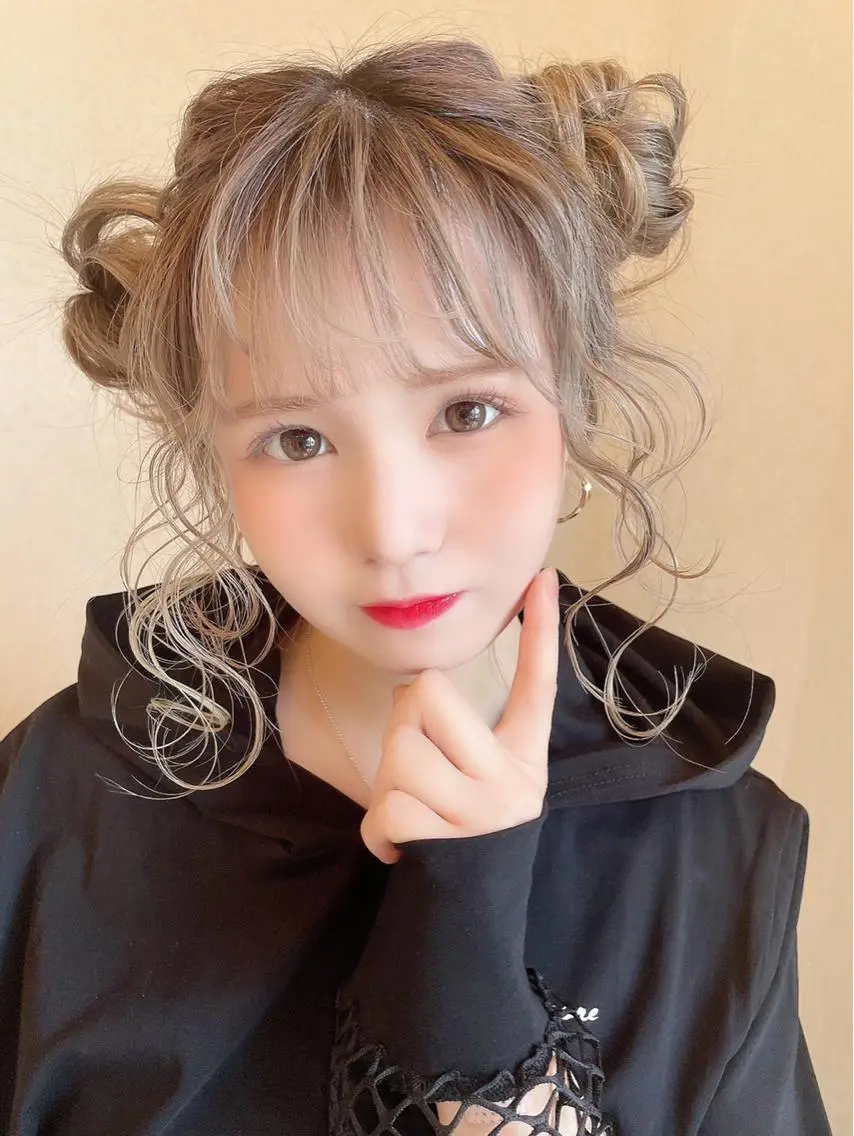 ミディアム カラー ハイトーンカラー 髪質改善.縮毛矯正 ×韓国ヘアyukiのヘアスタイル