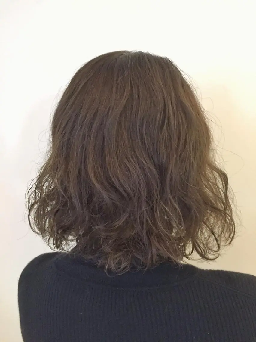 ミディアム カラー パーマ ミディアムパーマ アッシュ ◇おの あすか◇のヘアスタイル