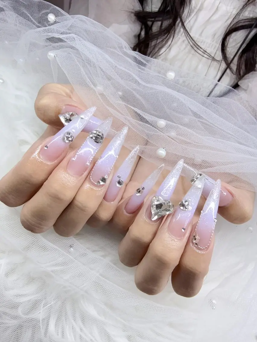 ロング 韓国風ヘア ロング 清水 美穂のネイルデザイン