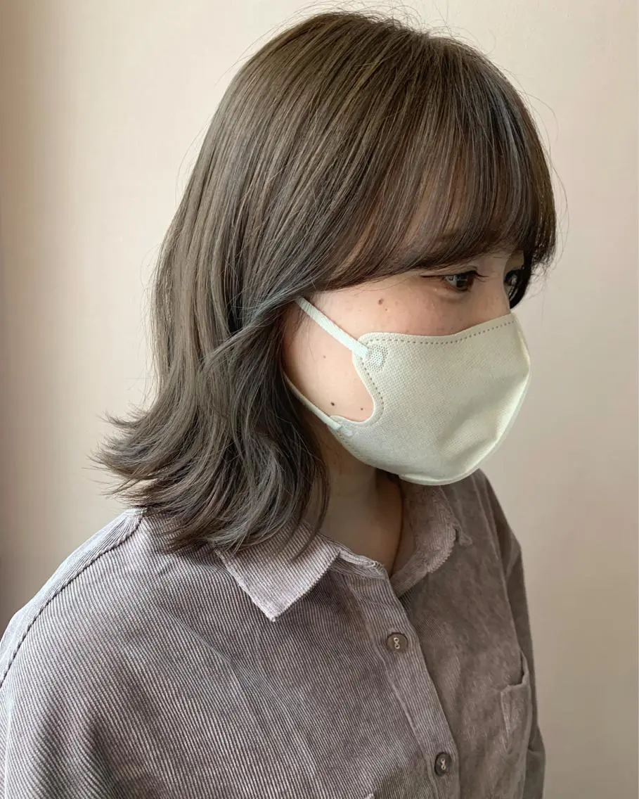 ミディアム カラー ベージュカラー ブリーチ ミルクティーベージュ ブリーチなしカラー カット ヘアカラー トリートメント hubhair レイヤー/透明感のヘアスタイル