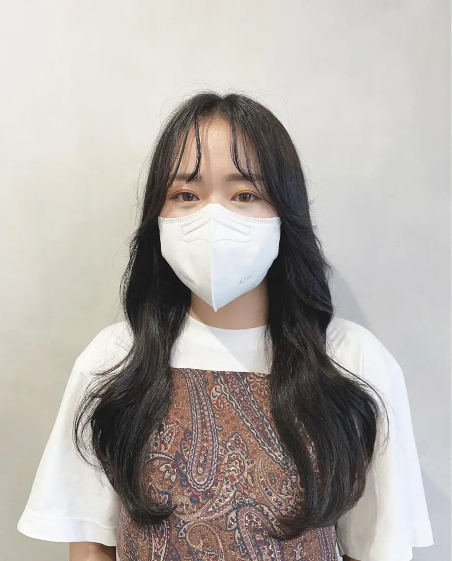 ロング ロングレイヤー 韓国風ヘア レイヤーカット ロング ❤︎︎韓国ヘア❤︎︎ 𝑺𝒉𝒊𝒉𝒐のヘアスタイル