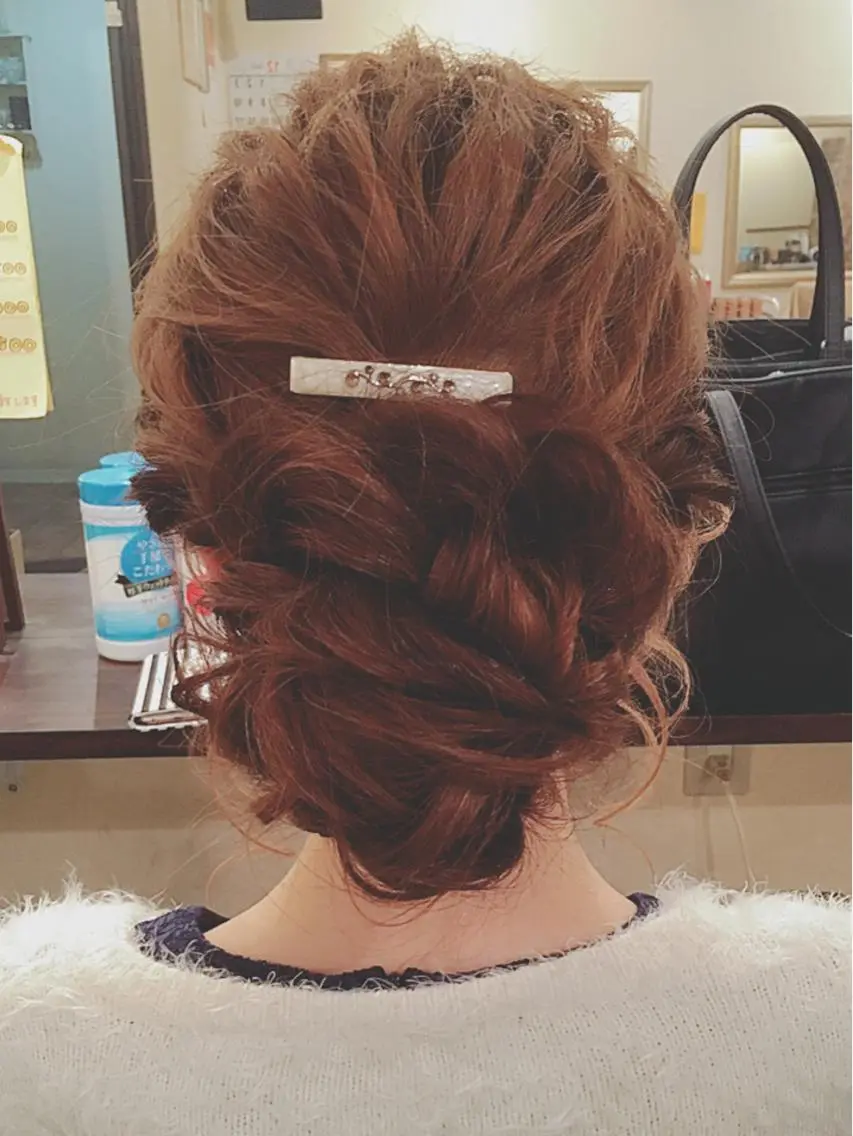 ミディアム ヘアアレンジ ヘアセット CAnameのヘアスタイル