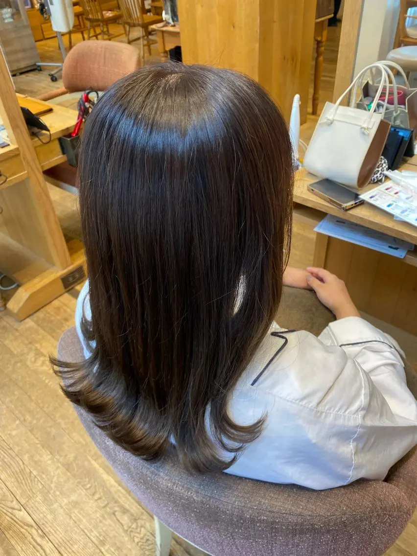 セミロング カラー 解田彩奈/ stylistのヘアスタイル