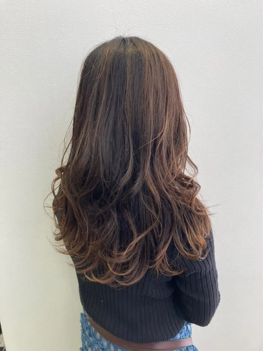 ロング カラー ヘアアレンジ ネイル マツエク・マツパ アディクシーカラー バレイヤージュ ミストバング ベージュカラー ブリーチ エビスザキレン/メン ズ/心斎橋🌳のヘアスタイル