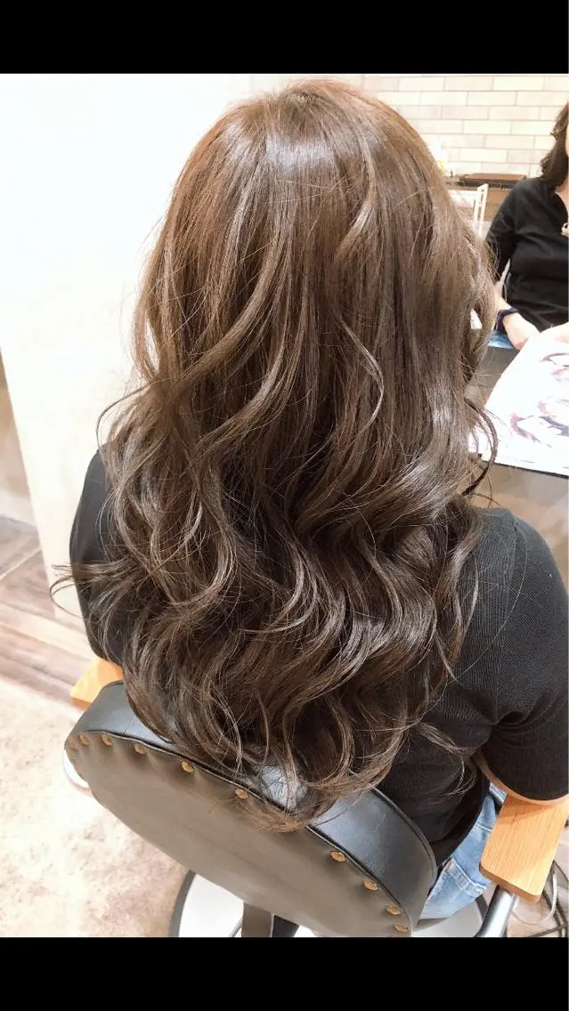 ロング カラー 中村 優志のヘアスタイル