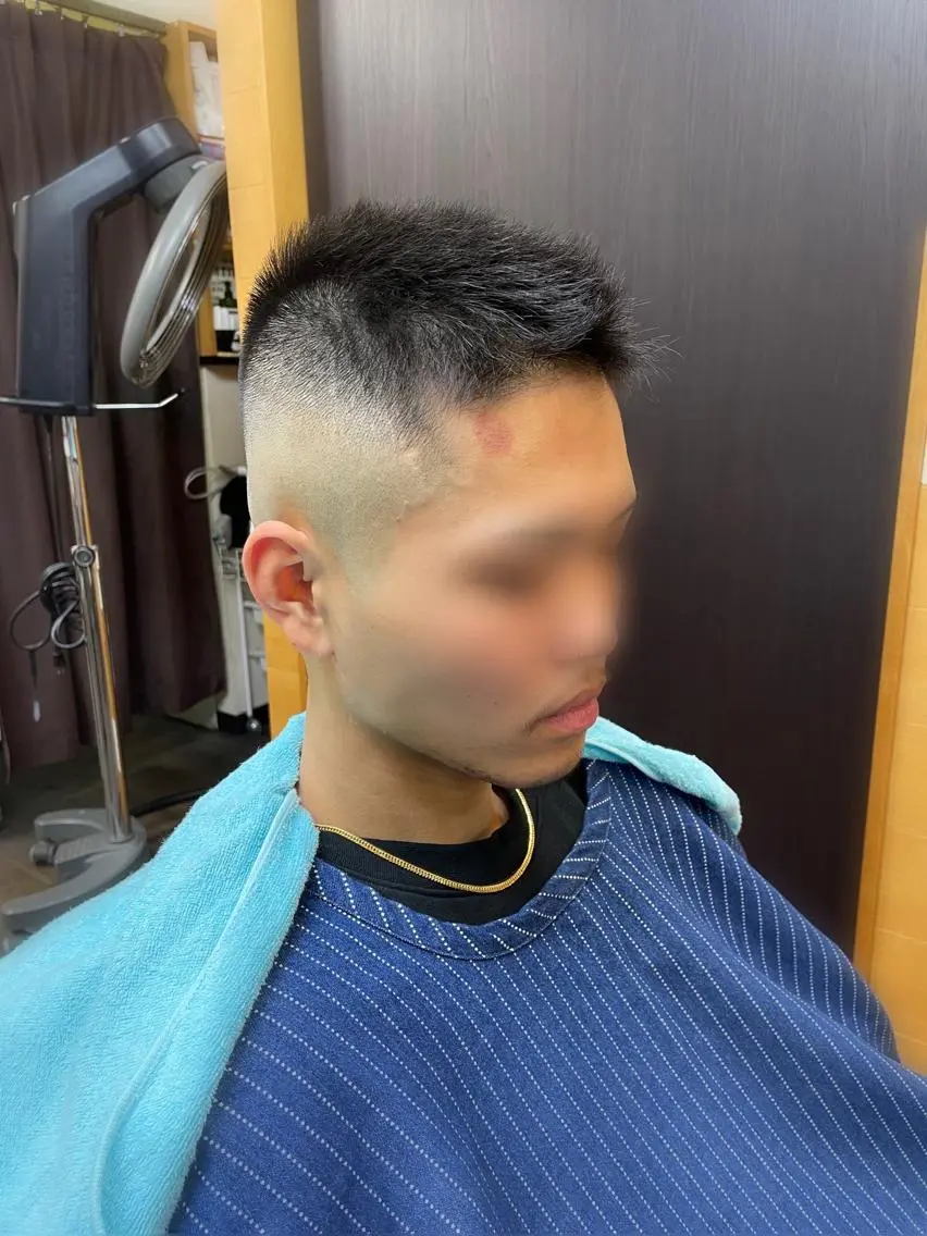 ショート メンズ フェードカット スキンフェード ヘアーサロン ＳＯRＡお顔剃りのエステ・リラクイメージ