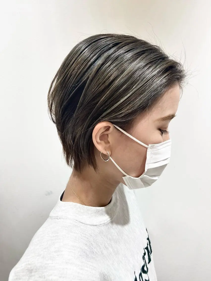 ショート ヘアカラー 🐺ウルフ/レイヤー 似合わせ‎🤍沙羅のヘアスタイル