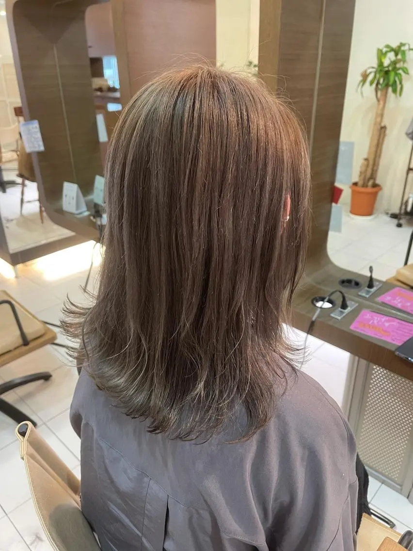 ミディアム カラー カット ヘアカラー トリートメント アニメオタク美容師/ miharuのヘアスタイル