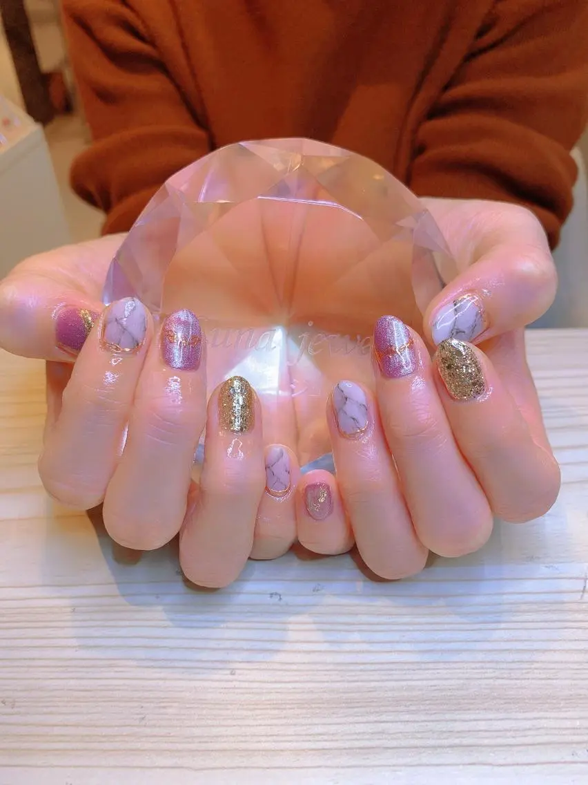 ネイル アートネイル マグネットネイル 大理石ネイル(マーブル) ミラーネイル ハンドネイル フットネイル Adite nailのネイルデザイン