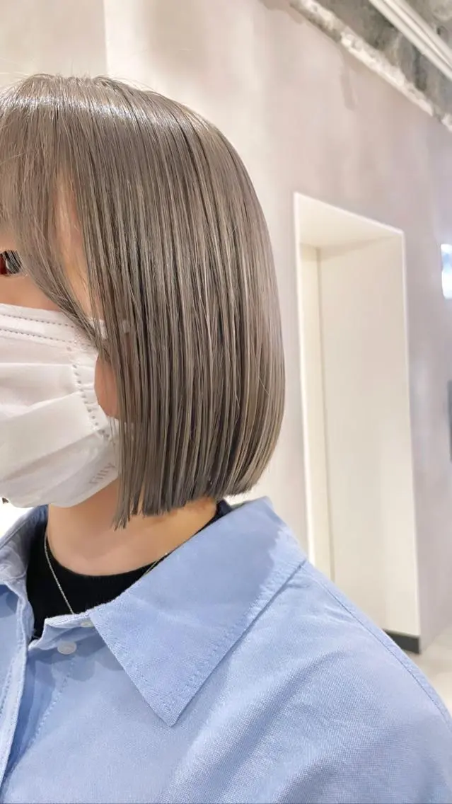 ショート カラー 切りっぱなしボブ グレージュ ミルクティーグレージュ ボブ ヘアカラー トリートメント 🔷ダブルカラーハイ トーン🔷櫻井走のヘアスタイル