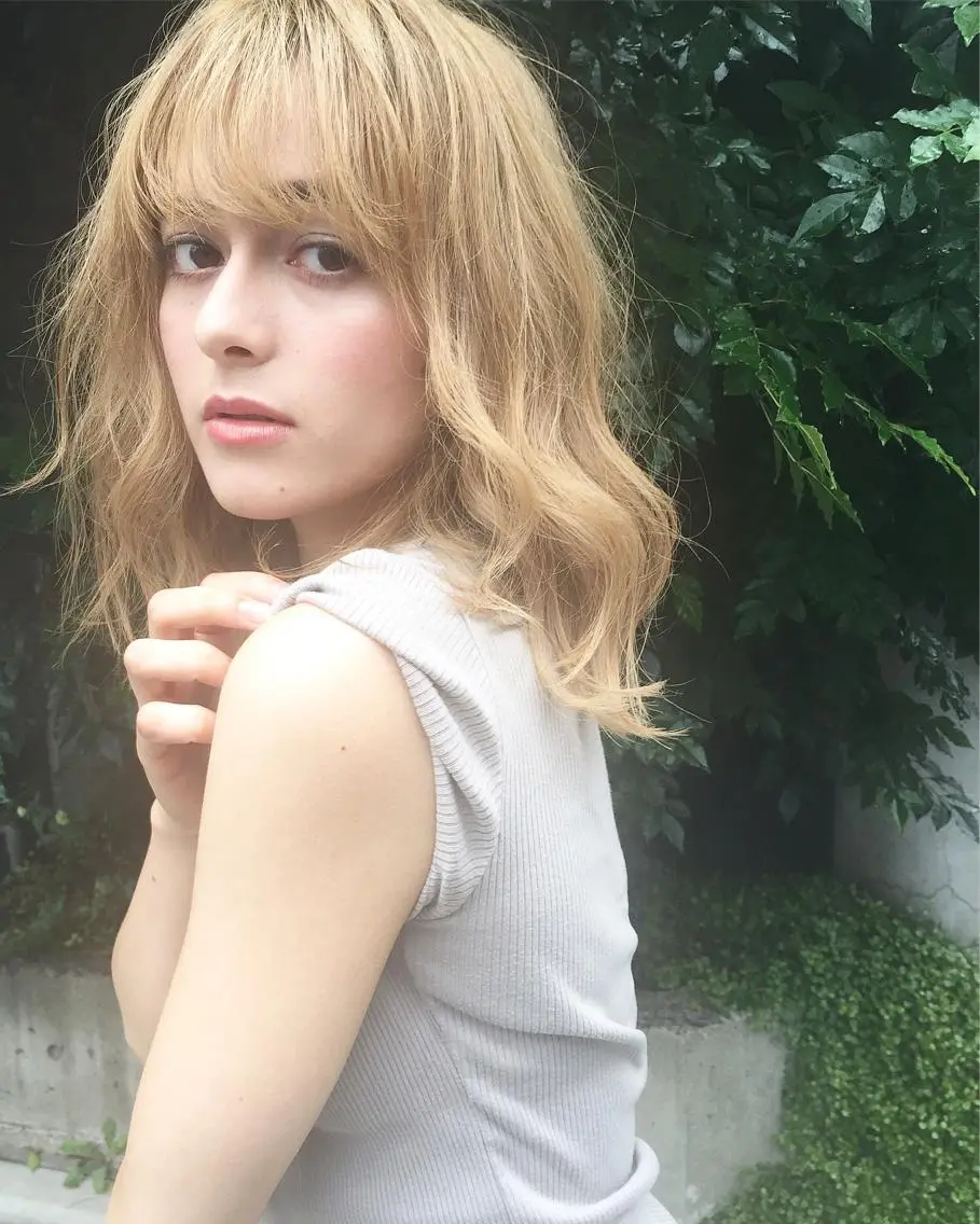 ミディアム カラー パーマ ヘアアレンジ メンズ キッズ ネイル マツエク・マツパ ベージュカラー ミルキーベージュ レイヤーカット✂️ 艶髪/小田部慎也のヘアスタイル
