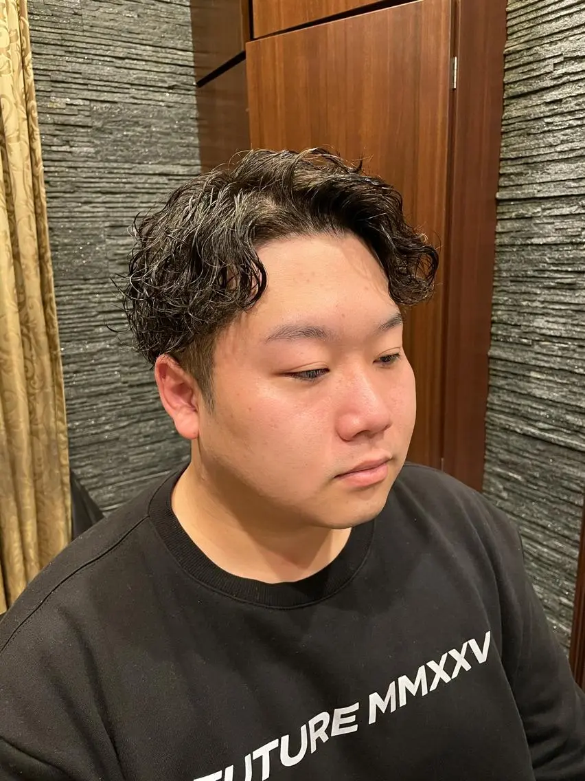 ショート パーマ メンズ 野川 純麗のヘアスタイル