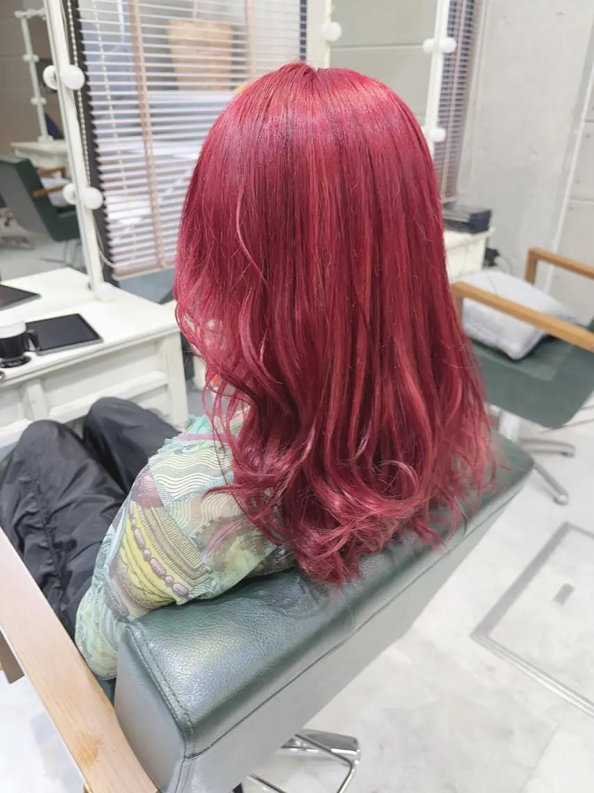 ヘアアレンジ セミロング カラー レッドカラー モテ髪透明感❤️ デイズヘアカラーのヘアスタイル