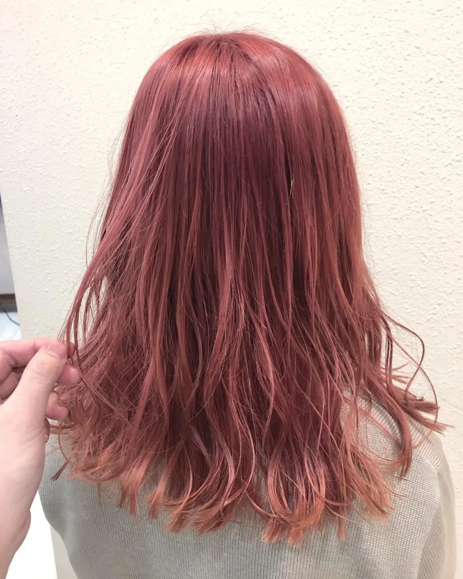 ロング 中川 茜里のヘアスタイル