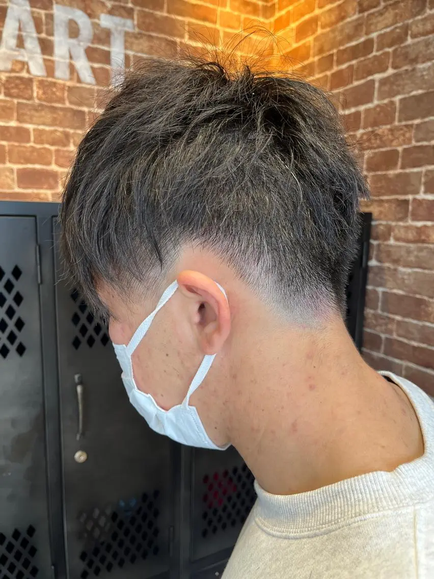 ショート カラー パーマ ヘアアレンジ メンズ キッズ ネイル マツエク・マツパ アイブロウ メンズブリーチ メンズハイライト メンズインナーカラー メンズ韓国風 ブリーチ 久木原 ゆりのヘアスタイル