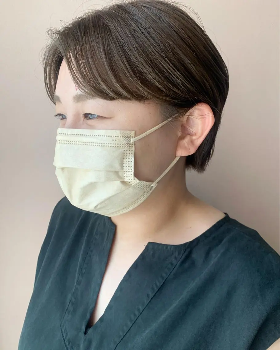 ショート カラー ハンサムショート ベージュカラー オリーブベージュ ショートヘア hubhair レイヤー/透明感のヘアスタイル