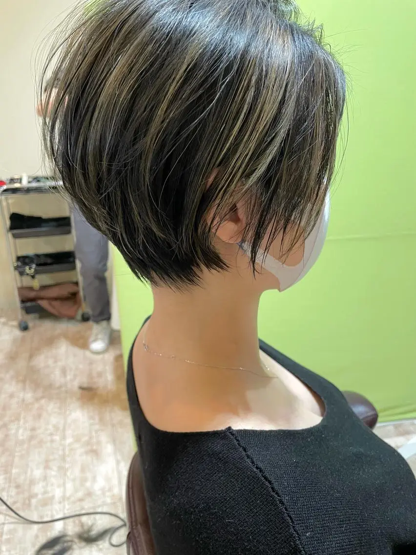 ショート ハイライト hair terra ce M奈良店のヘアスタイル