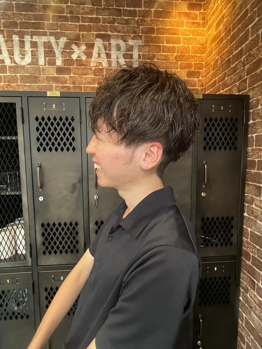 カラー パーマ ヘアアレンジ メンズ キッズ ネイル マツエク・マツパ アイブロウ メンズブリーチ メンズハイライト メンズインナーカラー メンズ韓国風 ブリーチ 久木原 ゆりのヘアスタイル