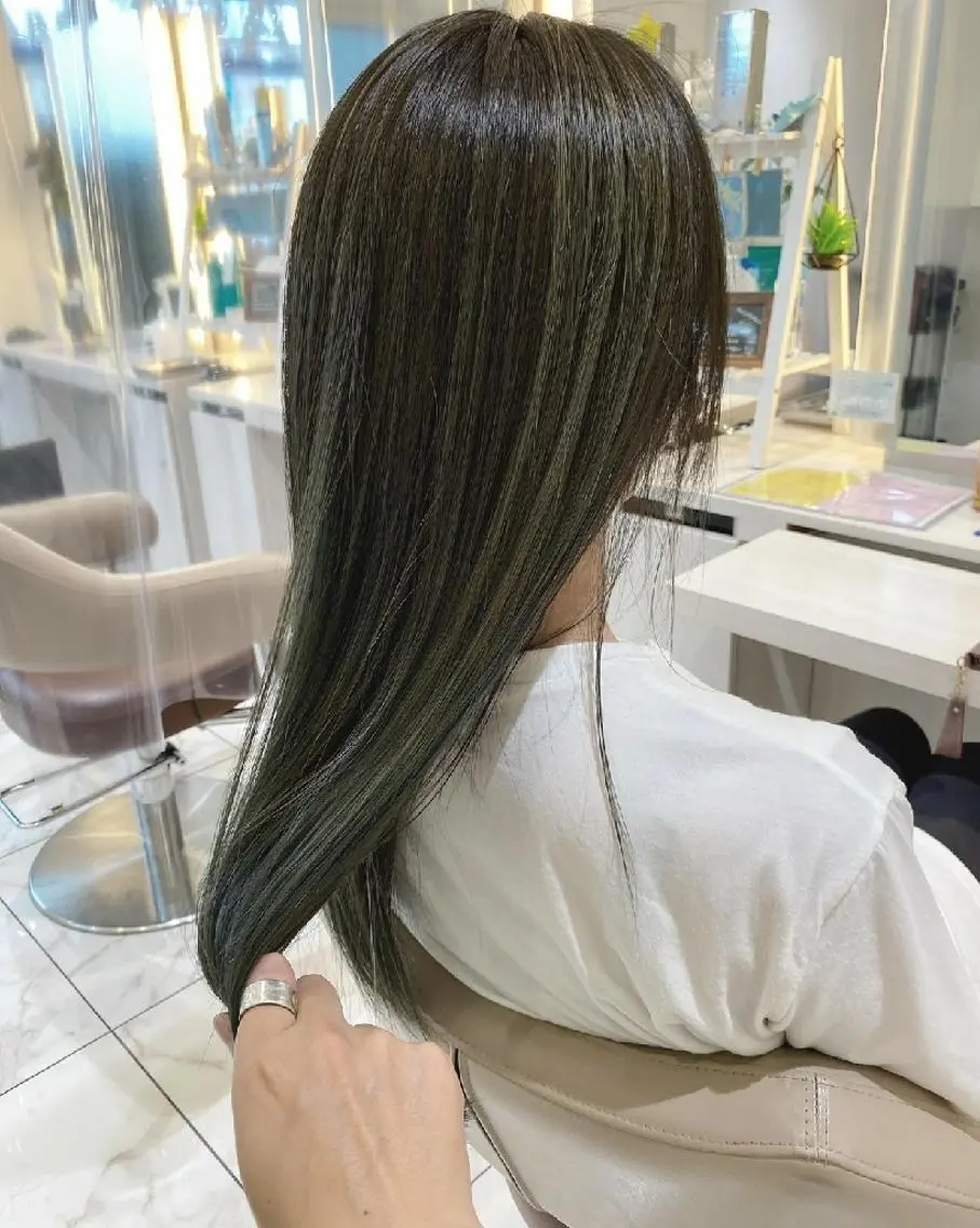 セミロング カラー 透明感カラー ハイライトカラー ハイライト ヘアカラー ＡＳＨ大宮/ブリーチ 髪質改善/カラーのヘアスタイル