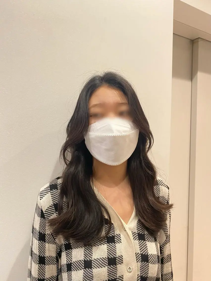 ロング くびれヘア 韓国ヘア レイヤーカットのヘアスタイル