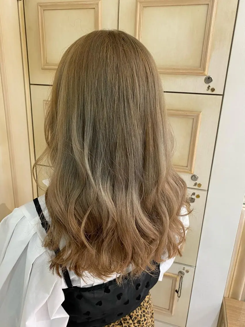 ロング カラー ヘアアレンジ ヘアカラー トリートメント 透明感カラー 古山 結季🌙🖤のヘアスタイル