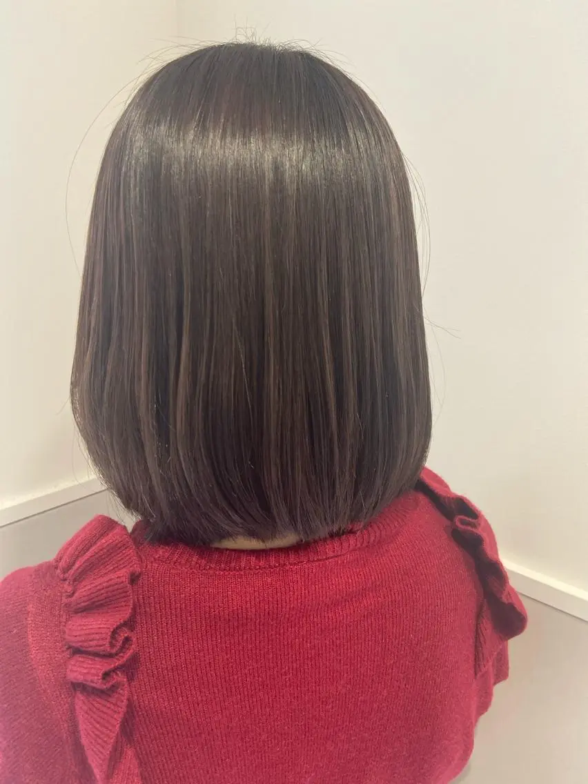 ミディアム カラー カット ヘアカラー トリートメント 小栗 麻衣のヘアスタイル