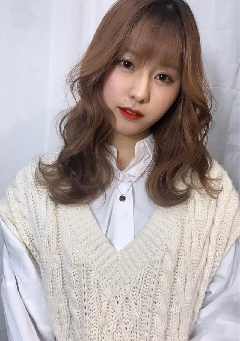 セミロング カラー ヘアアレンジ 髙塚碧🇰🇷 韓国ヘア🎗️のヘアスタイル