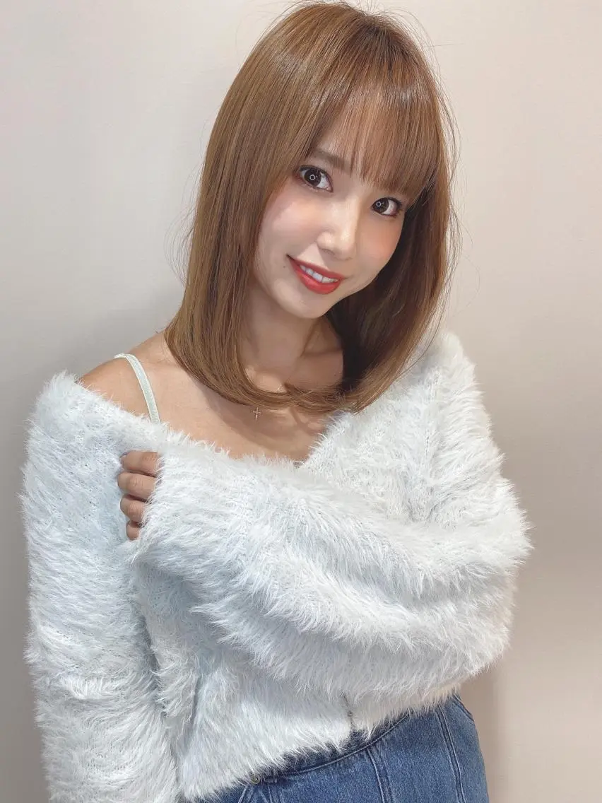 ミディアム カラー ベージュカラー ブリーチ ダブルカラー グレージュ ミルクティーベージュ 髪質改善美容師 個室サロン白金厚哉のヘアスタイル