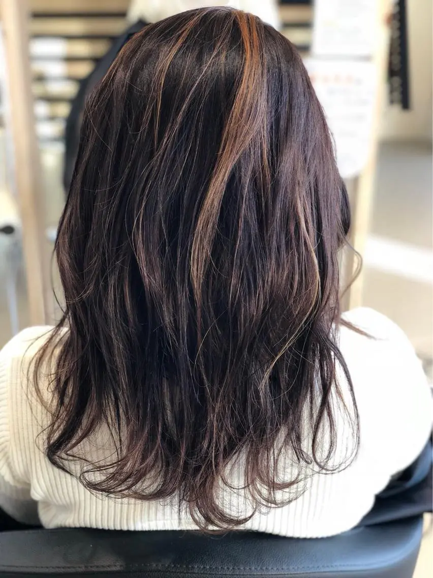 セミロング カラー ハイライトカラー ハイライト 大久保 隆蔵のヘアスタイル