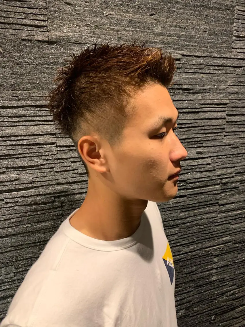 ショート メンズ モヒカン 石川 裕大のヘアスタイル