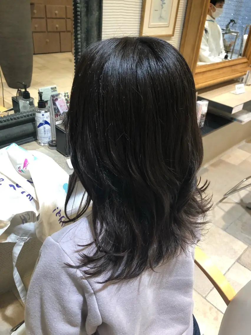 ミディアム カイ マコトのヘアスタイル