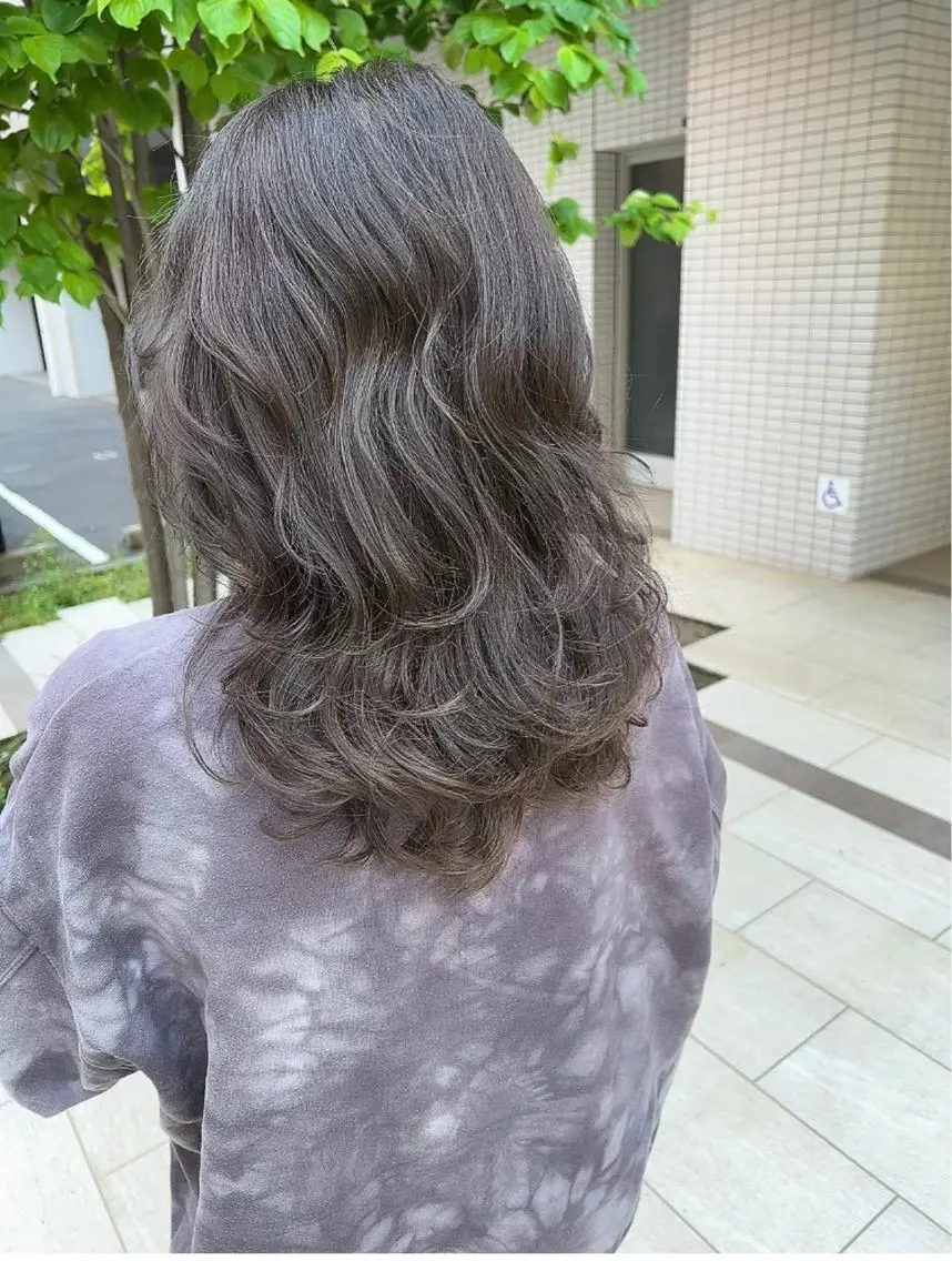 ミディアム カラー グレージュ 💎透明感カラー特化 💎TAISEIのヘアスタイル