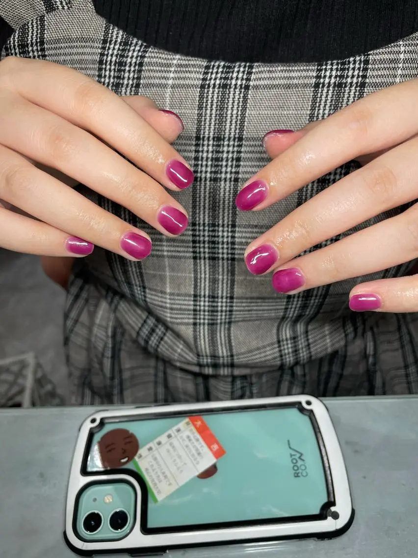 ネイル LAVISH 大和店 emi・:*+のネイルデザイン